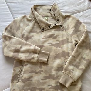 Beige camo 1/4 snap